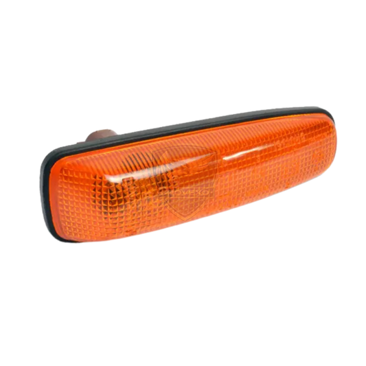 OEM Nissan Right Side Flasher Lamp Assembly – 26160-VP100