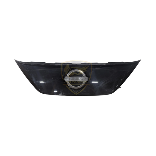 OEM Nissan Radiator Grille - 62072-6WK5B